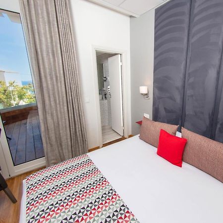 Hotel Mediterranee Calvi  Exterior photo