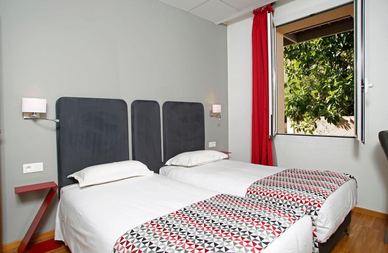 Hotel Mediterranee Calvi  Exterior photo