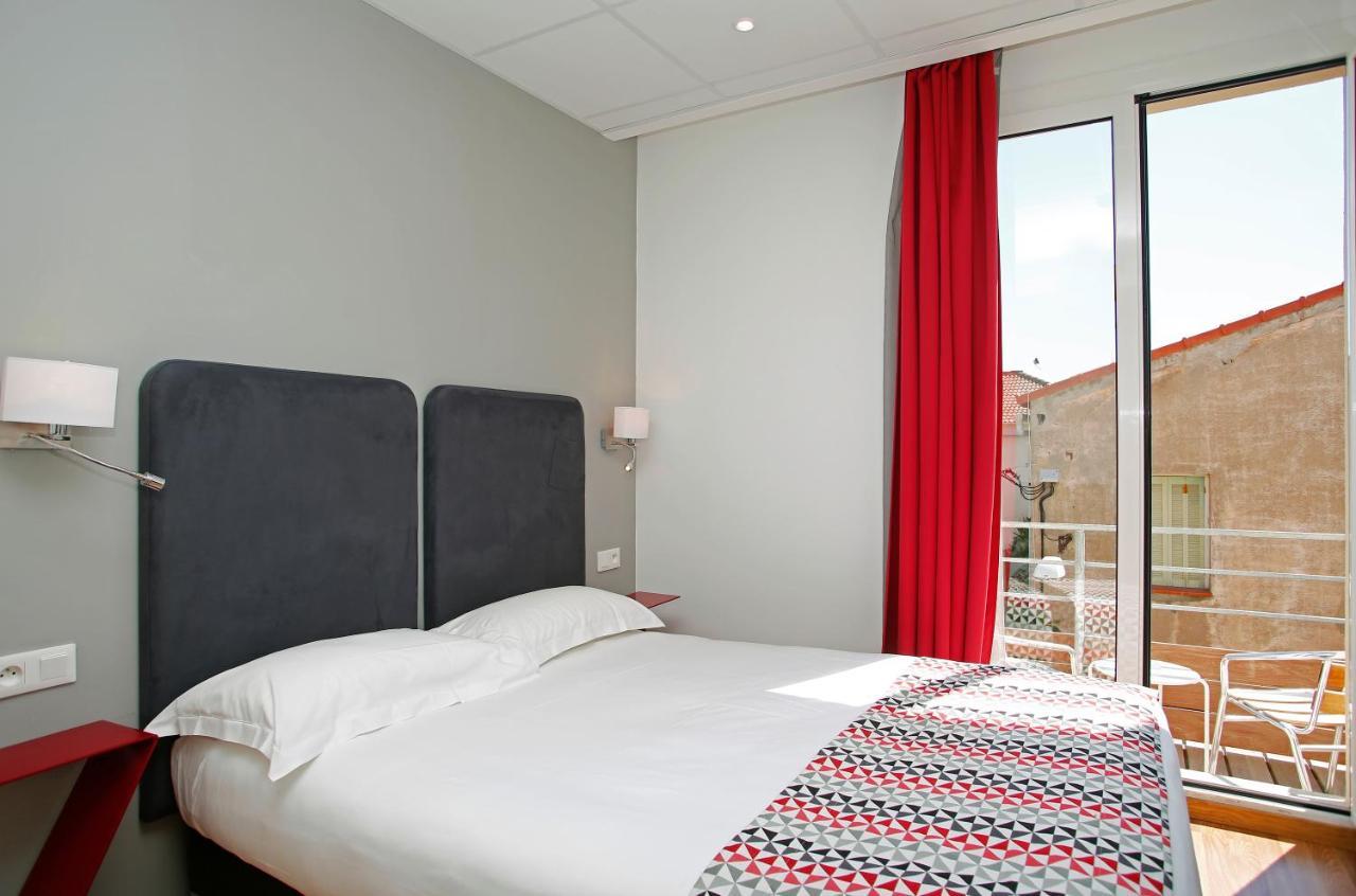 Hotel Mediterranee Calvi  Exterior photo